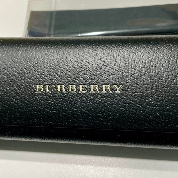 Burberry 54mm Square Sunglasses Green - Picture 4 of 9